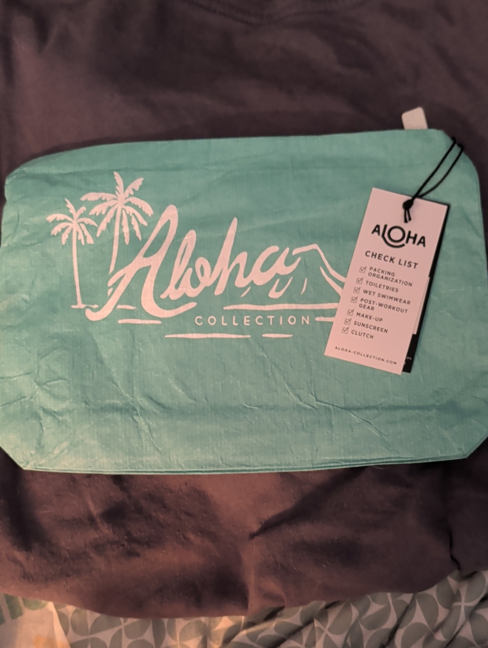 ALOHA Collection Vintage Green Aloha Logo Cosmetic Pouch with White NWT Small